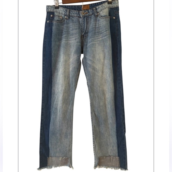 POL Distressed Cropped Jeans - Picture 1 of 4